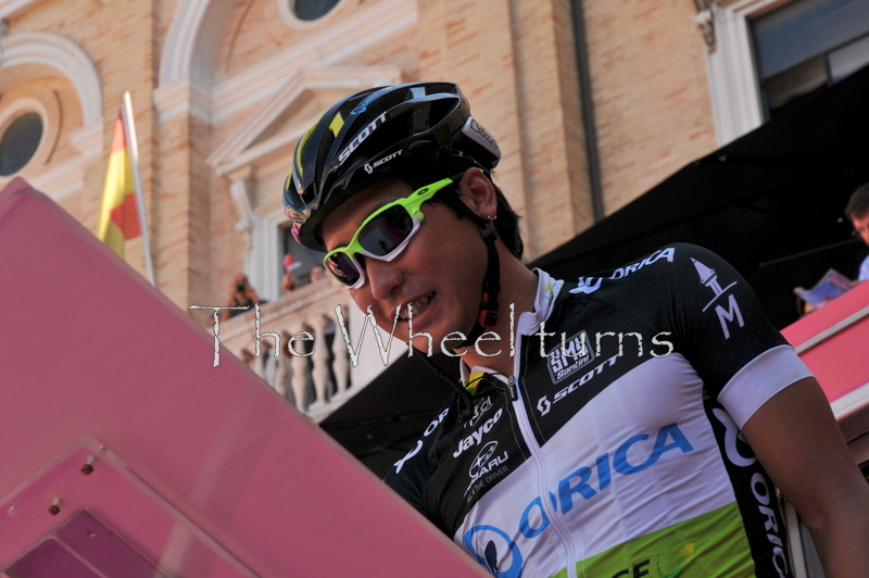 Giro 2012 Stage 7 start by Valérie Herbin (13)