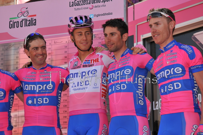 Giro 2012 Stage 7 start by Valérie Herbin (22)