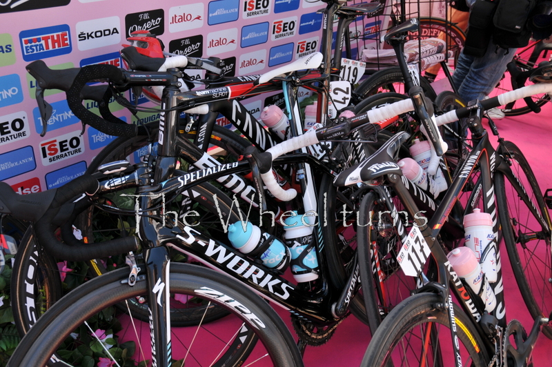Giro 2012 Stage 7 start by Valérie Herbin (26)