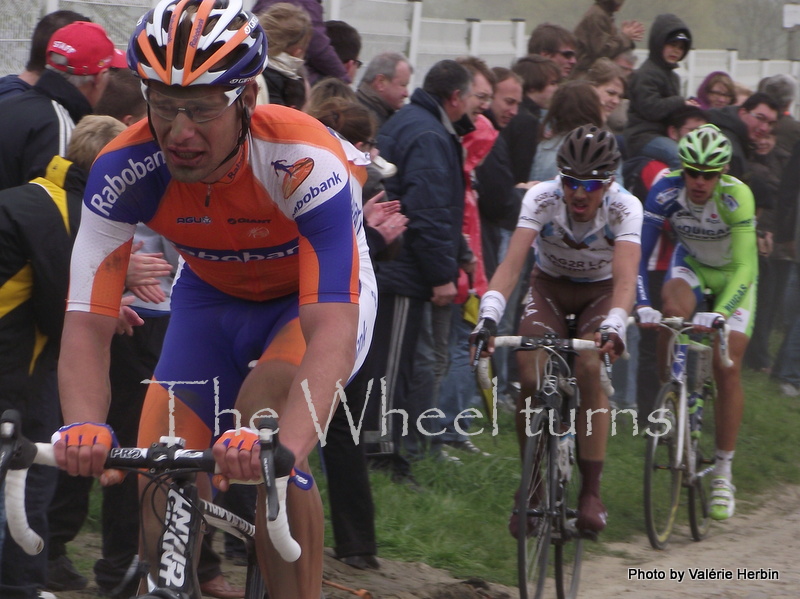 Paris-Roubaix 2012 Mons-en-Pévèle by Valérie Herbin (45)