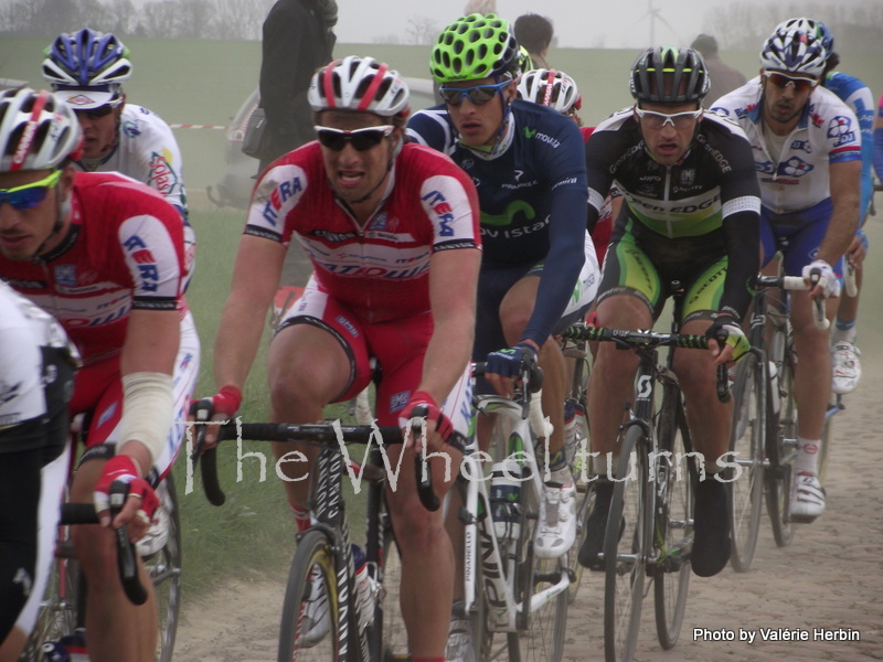 Paris-Roubaix  2012 Pavé Quérenaing  by Valérie Herbin  (3)