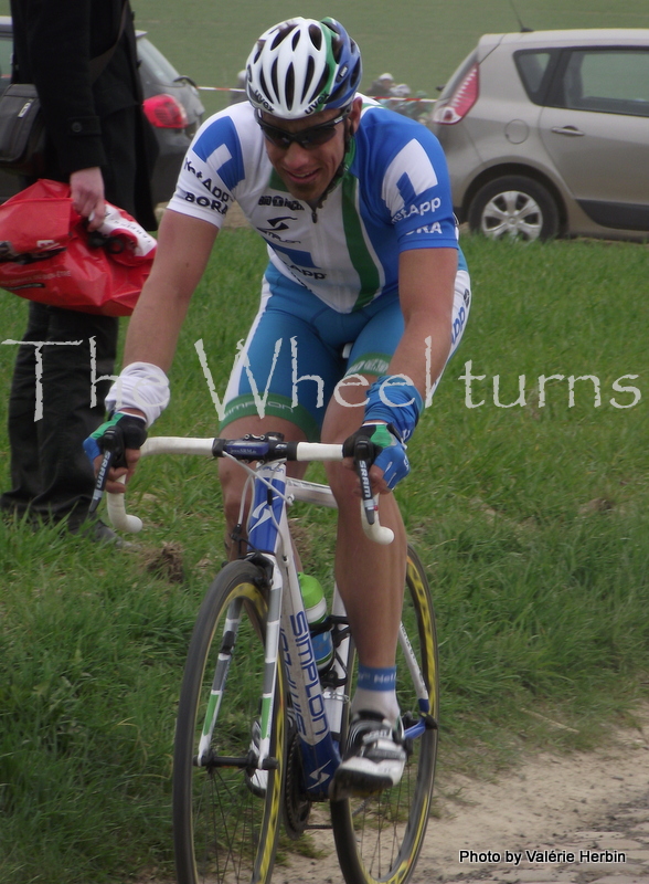 Paris-Roubaix  2012 Pavé Quérenaing  by Valérie Herbin  (4)