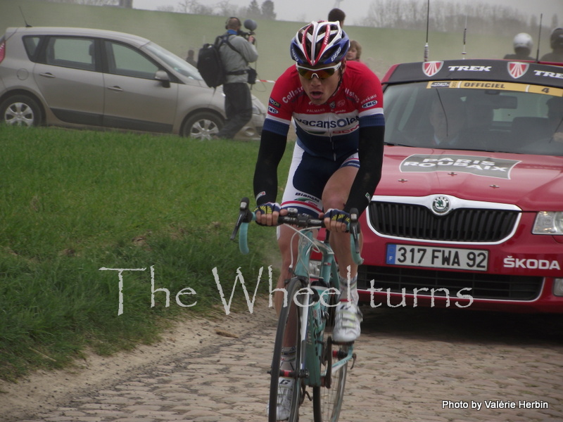 Paris-Roubaix  2012 Pavé Quérenaing  by Valérie Herbin  (7)