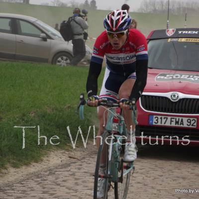 Paris-Roubaix  2012 Pavé Quérenaing  by Valérie Herbin  (7)