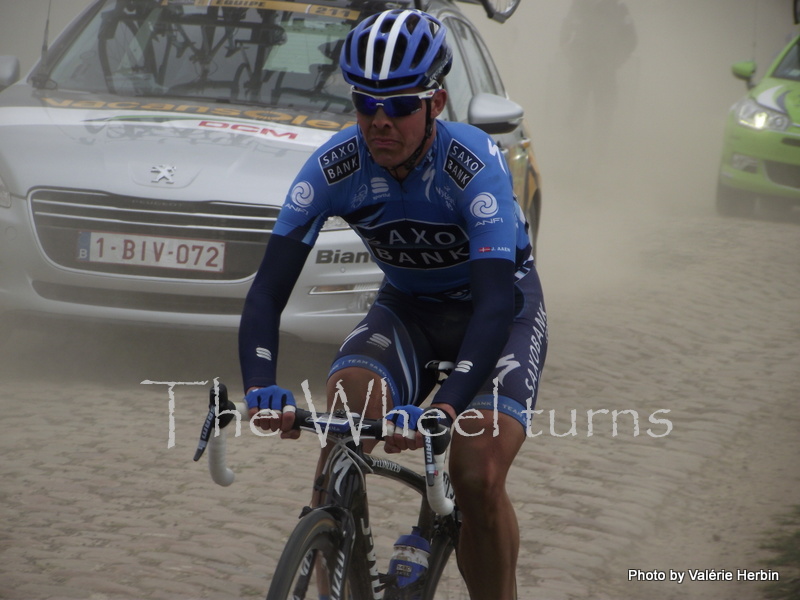 Paris-Roubaix  2012 Pavé Quérenaing  by Valérie Herbin  (9)