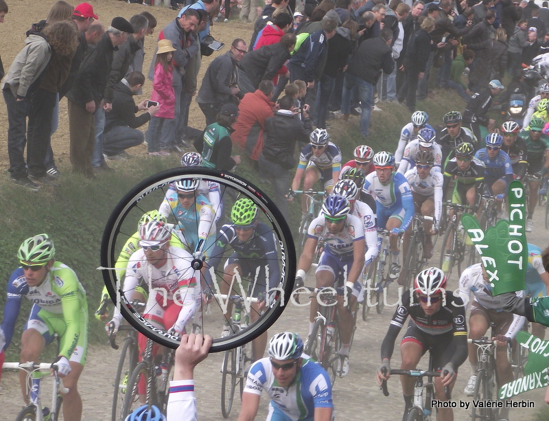 Paris-Roubaix 2012 - Pavé Quiévy by Valérie Herbin (8)