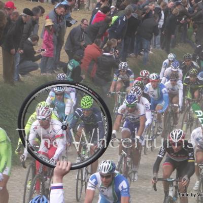 Paris-Roubaix 2012 - Pavé Quiévy by Valérie Herbin (8)