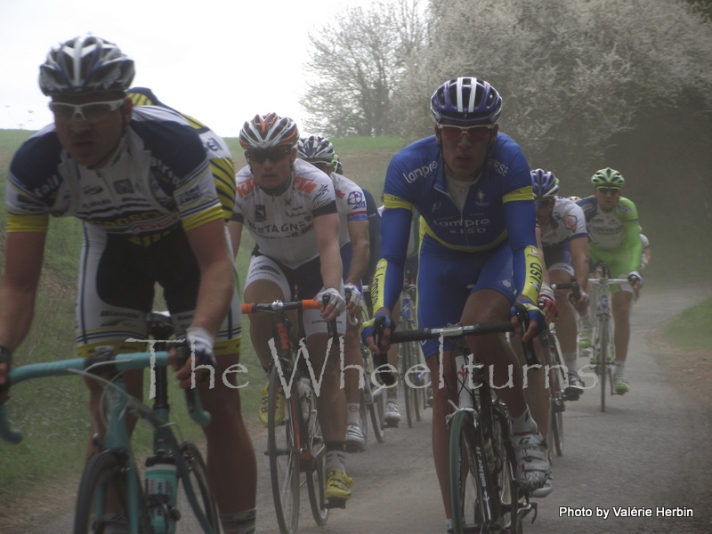 Paris-Roubaix 2012 Pavé Vertain  by Valérie Herbin  (3)