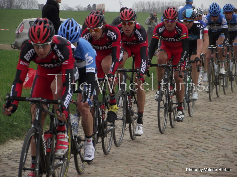 Paris-Roubaix 2012 Pavé Vertain  by Valérie Herbin  (4)