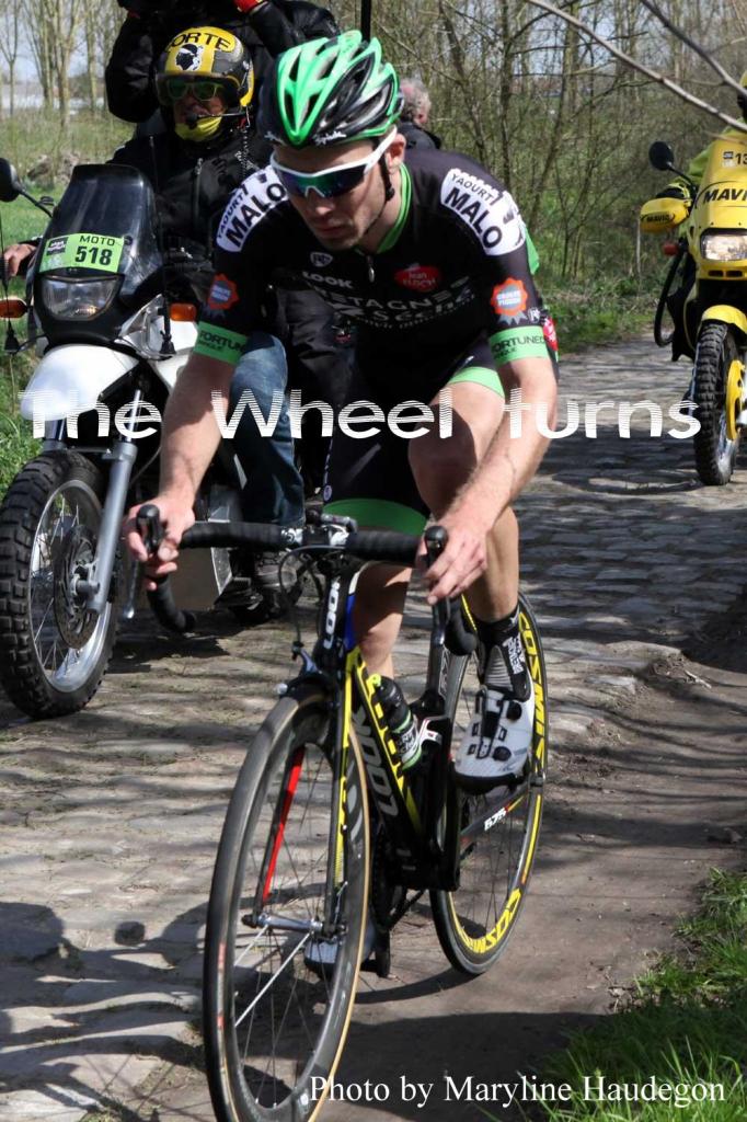 Paris-Roubaix 2015 by Maryline Haudegon