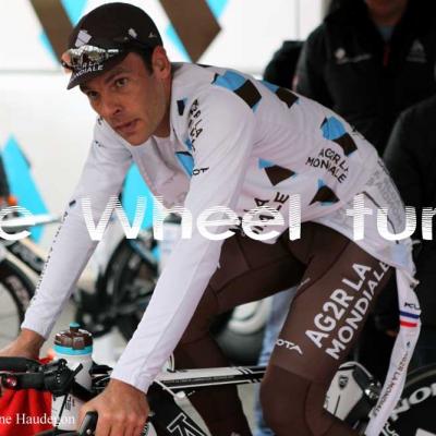 Prologue Paris-Nice by Maryline Haudegon